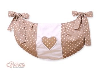 Lelupussukka pinnasänkyyn - Hanging Hearts Valkoisilla Pilkuilla