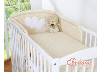 Reunapehmuste - Hanging Hearts  Beige Valkoisilla Pilkuilla