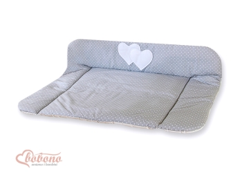 Vaipanvaihtoalusta, pehmeä - Hanging Hearts Harmaa Valkoisilla Pilkuilla