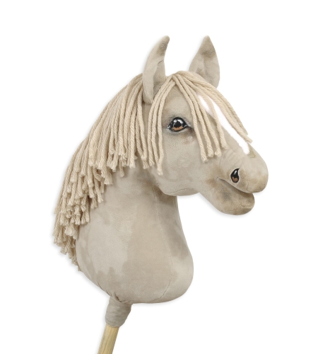 Keppihevonen Cremello