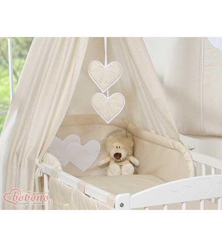 11-osainen vuodevaatesetti vauvalle + katosverho - Hanging Hearts Beige Valkoisilla Pilkuilla