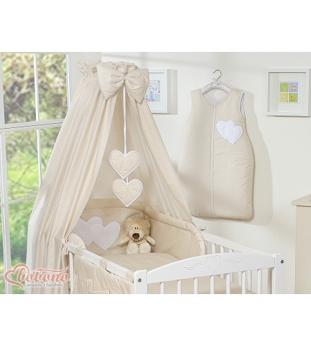 11-osainen vuodevaatesetti vauvalle + katosverho - Hanging Hearts Beige Valkoisilla Pilkuilla