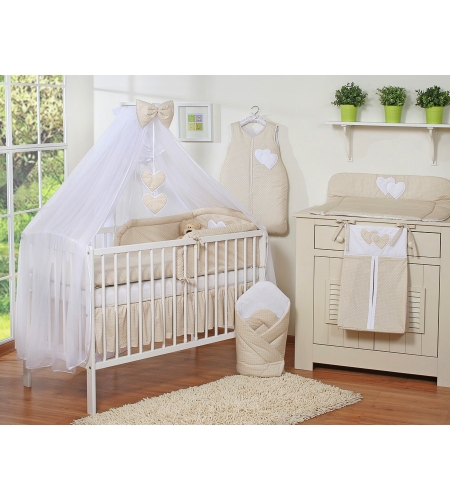 7-osainen vauvan pussilakanasetti ja hyttysverkko - Hanging Hearts Beige Valkoisilla Pilkuilla