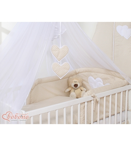 7-osainen vauvan pussilakanasetti ja hyttysverkko - Hanging Hearts Beige Valkoisilla Pilkuilla