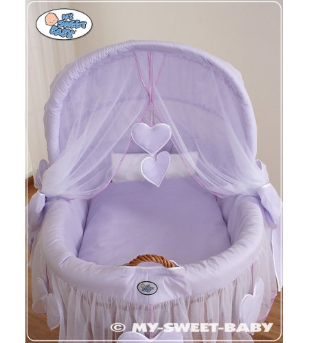 Kehto pyörillä ja kuvulla Violetti Amelie