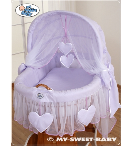 Kehto pyörillä ja kuvulla Violetti Amelie
