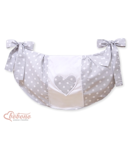Lelupussukka pinnasänkyyn - Hanging Hearts Harmaa Valkoisilla Pilkuilla