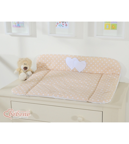 Pehmeä vaipanvaihtoalusta - Hanging Hearts Beige Valkoisilla Pilkuilla