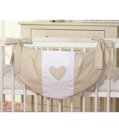 Pussukka pinnasänkyyn - Leijuvat sydämet Beige Valkoisilla Pilkuilla
