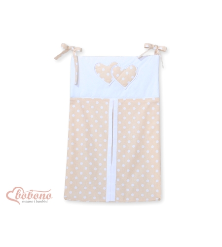 Säilytyspussi vaipoille - Hanging Hearts  Beige Valkoisilla Pilkuilla
