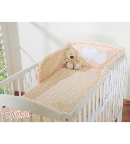 Vauvan sängyn reunapehmuste - Hanging Hearts Beige Valkoisilla Pilkuilla