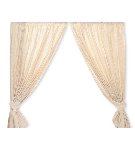 Verhot vauvan huoneeseen - Hanging Hearts Beige Valkoisilla Pilkuilla